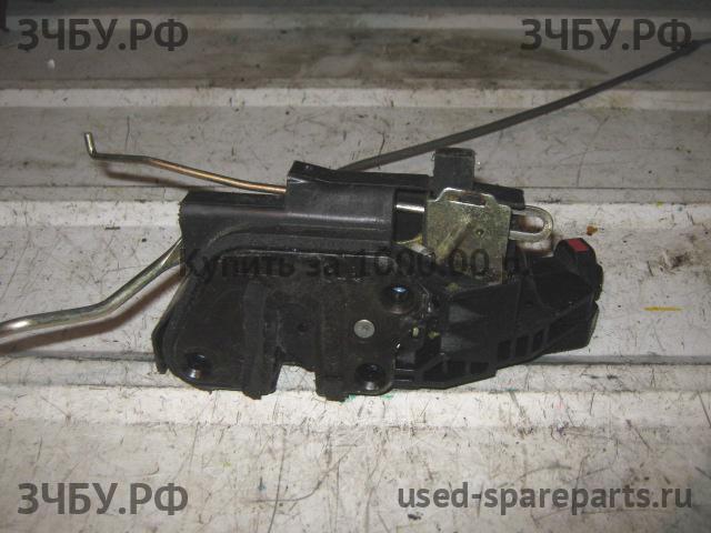 Hyundai Santa Fe 1 (SM) Замок двери передней правой