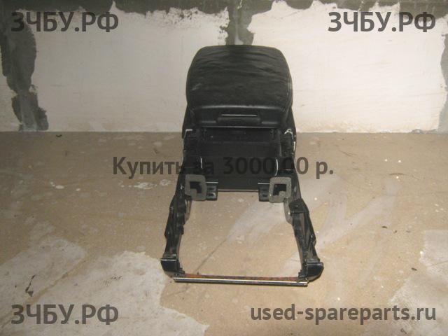 Lexus GS (3) 300/400/430 Консоль между сиденьями (Подлокотник)