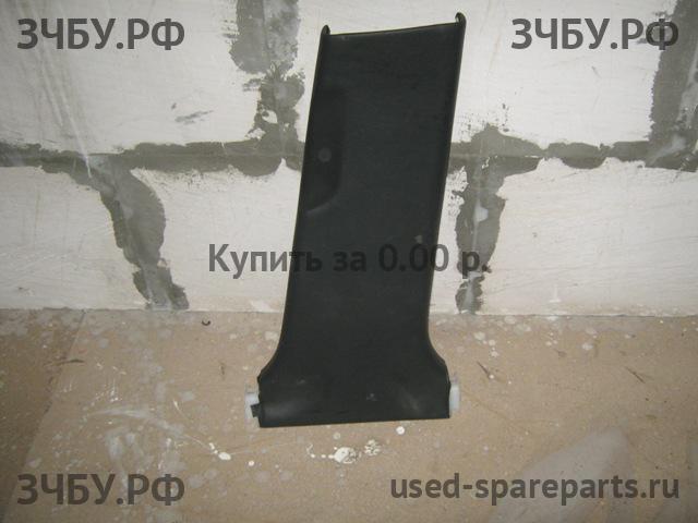 Lexus GS (3) 300/400/430 Накладка стойки средней правой