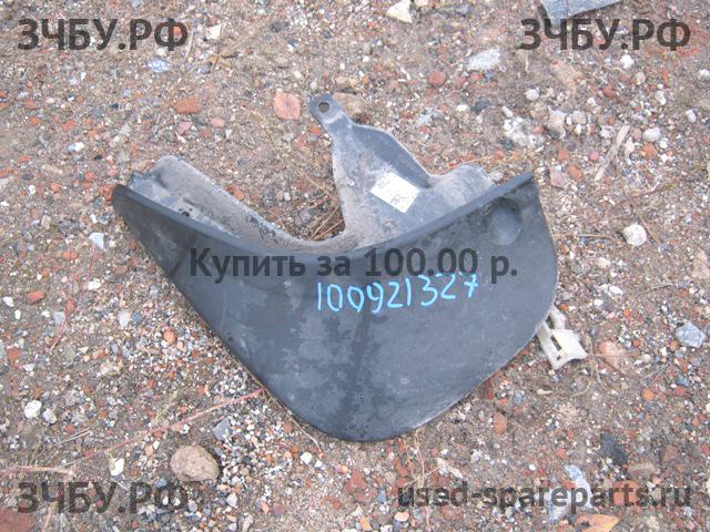 Hyundai Tucson 1 Брызговик задний левый