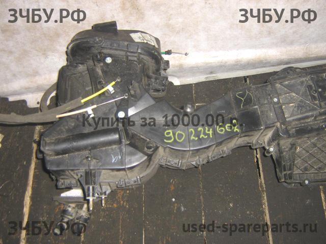 Volkswagen Jetta 4/Bora [1J2] Корпус отопителя (корпус печки)
