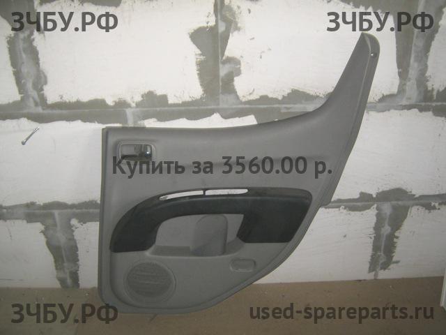 Mitsubishi L200 (4)[KB] Обшивка двери задней правой