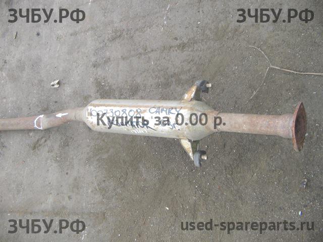 Toyota Camry 5 (V30) Глушитель средняя часть