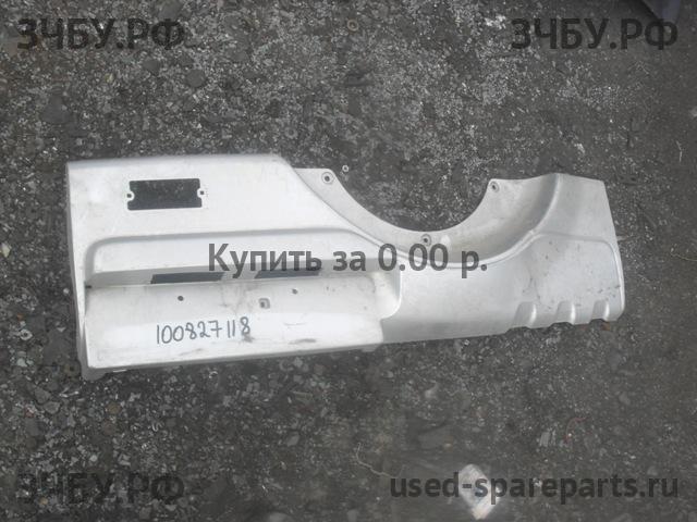 Toyota RAV 4 (2) Накладка на дверь багажника