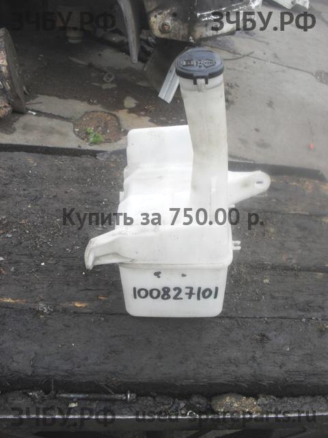 Toyota Corolla (E12) Бачок омывателя лобового стекла