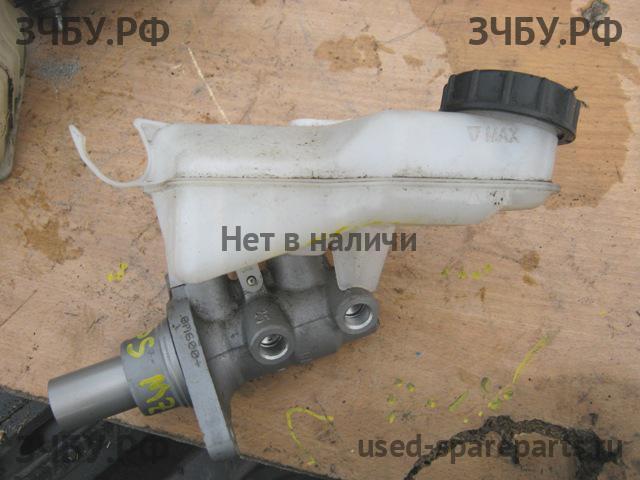 Mazda 3 [BK] Бачок главного тормозного цилиндра
