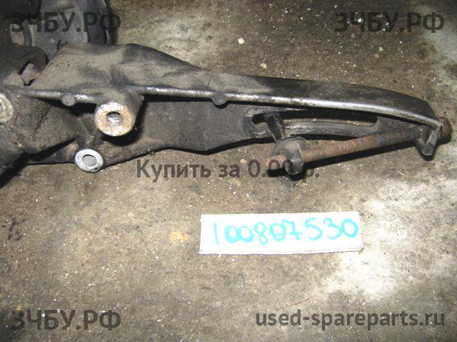 Dodge Intrepid 1 Кронштейн ролика натяжения ремня