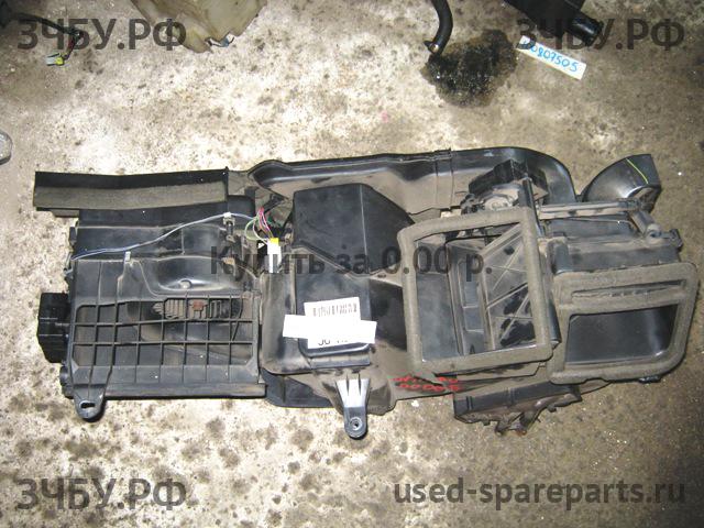 Dodge Intrepid 1 Корпус отопителя (корпус печки)