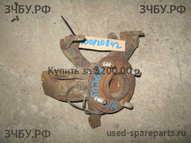 Ford Focus 1 Кулак поворотный передний правый (со ступицей)