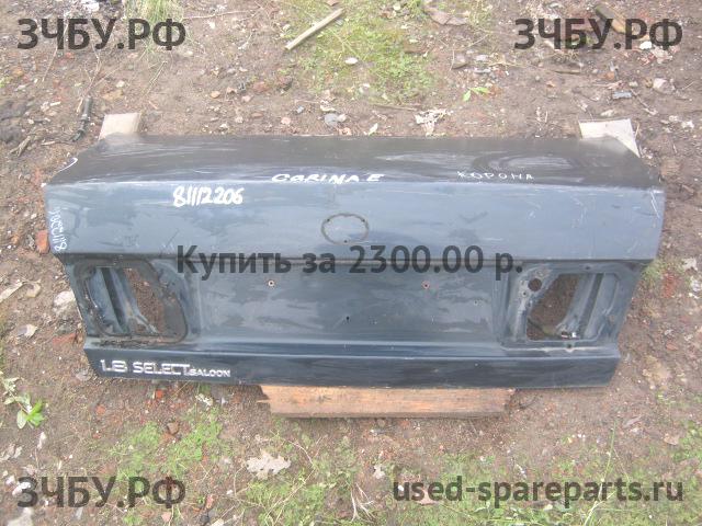 Toyota Carina.E (T190) Крышка багажника