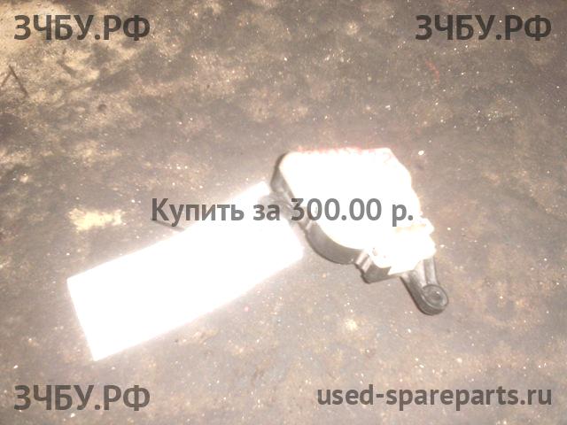 Chrysler Concorde 2 Моторчик заслонки печки