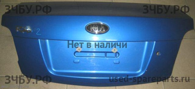 KIA Rio 2 Крышка багажника