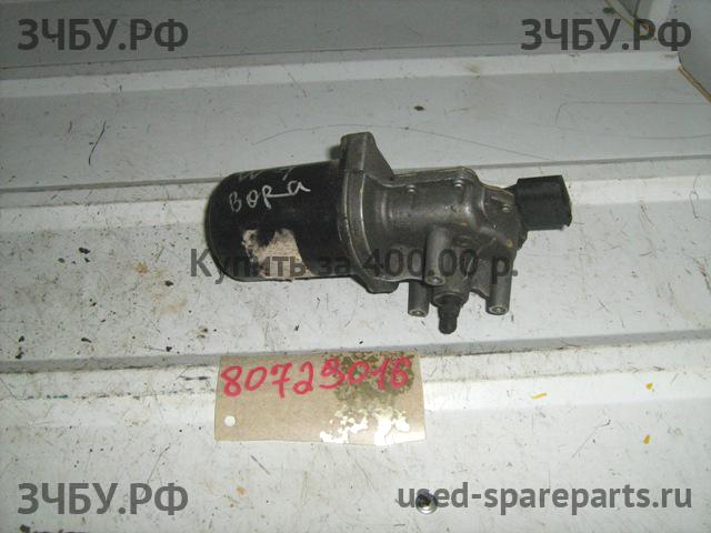 Volkswagen Jetta 4/Bora [1J2] Моторчик стеклоочистителя передний