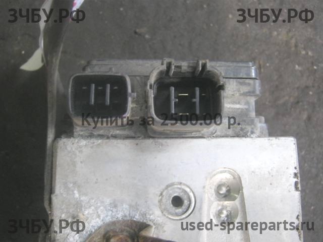 Toyota Corolla (E11) Блок ABS (насос)