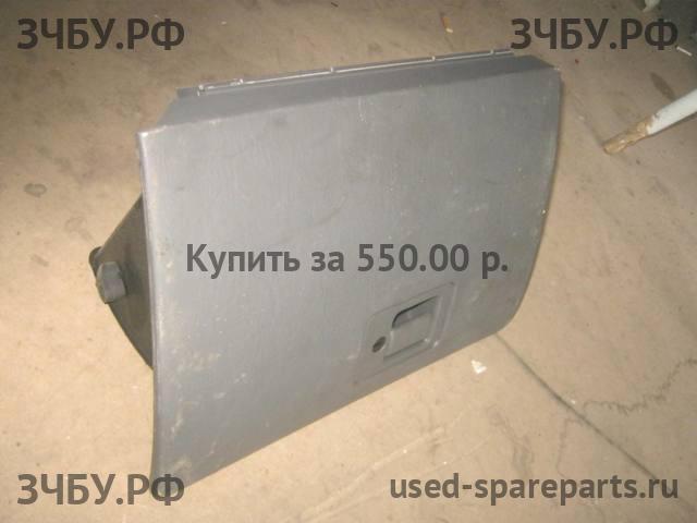 Ford Escape 1 Бардачок