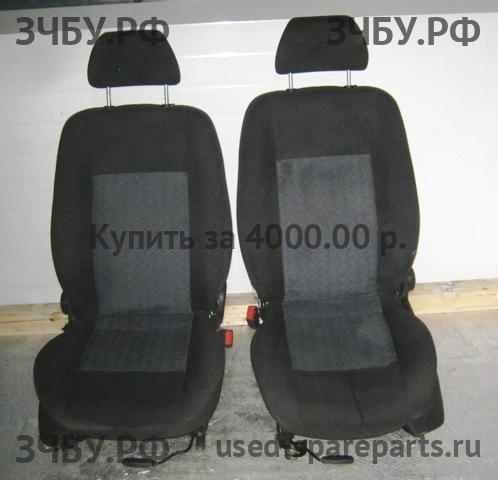 Ford Mondeo 3 Сиденья (комплект)