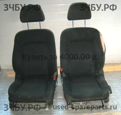 Subaru Legacy Outback 3 (B13) Сиденья (комплект)