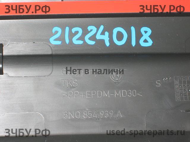 Volkswagen Tiguan 1 Молдинг двери передней левой