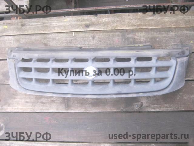 Chrysler Voyager/Caravan 3 Решетка радиатора