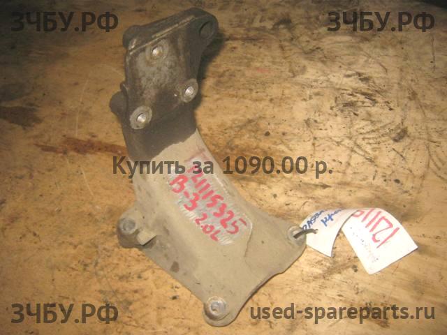Volkswagen Passat B3 Кронштейн