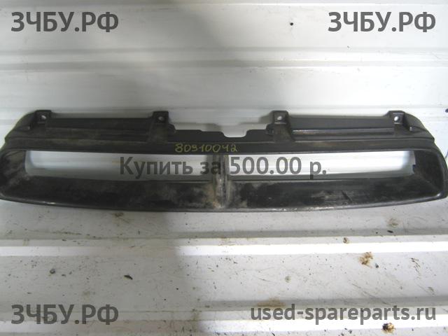 Subaru Impreza 2 (G11) Решетка радиатора