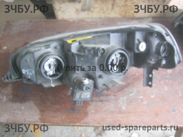 Honda HR-V 1 Фара правая
