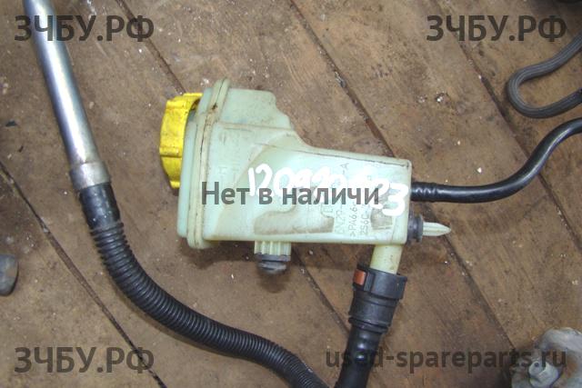 Ford Fusion Бачок гидроусилителя