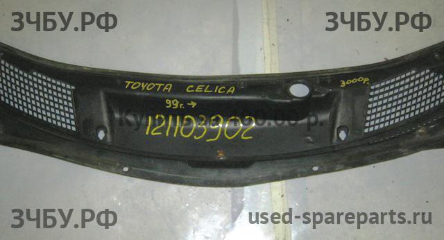 Toyota Celica (T23) Решетка стеклоочистителя (Дефлектор водостока)
