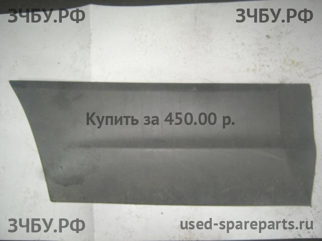 Ford Escape 1 Молдинг двери задней правой