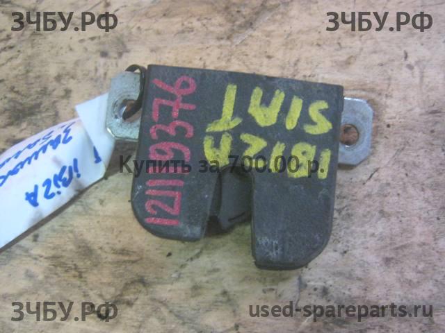 Seat Ibiza 3 (6L) Замок багажника