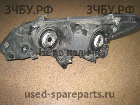 Honda Civic 8 (4D) Фара правая