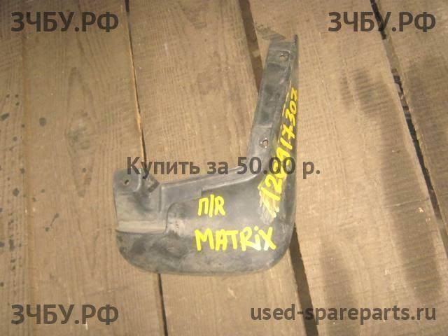 Hyundai Matrix [FC] Брызговик передний правый