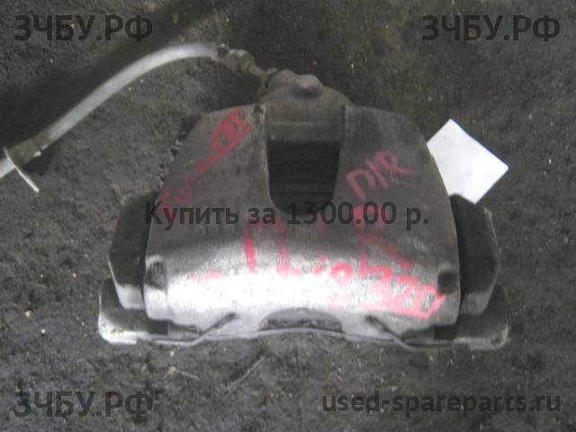 Ford Focus 3 Суппорт передний правый (в сборе со скобой)
