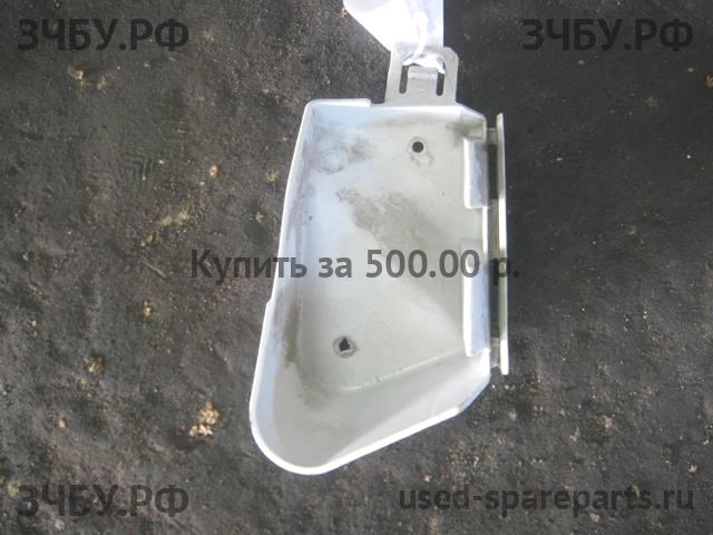 Ford Focus 3 Кронштейн бампера задний