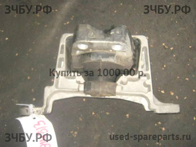 Ford Focus 3 Опора двигателя