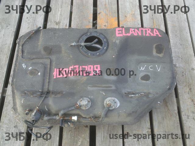 Hyundai Elantra 1 Бак топливный