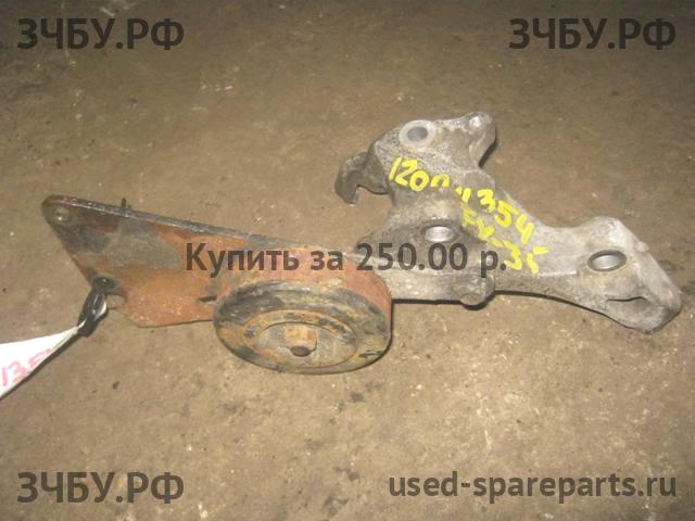 Infiniti FX 35/45 [S50] Кронштейн компрессора кондиционера