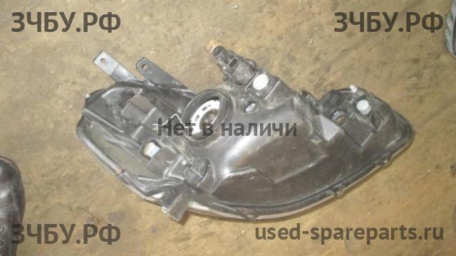 Suzuki SX4 (1) Фара левая