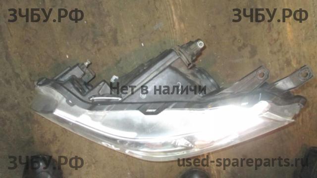 Suzuki SX4 (1) Фара левая