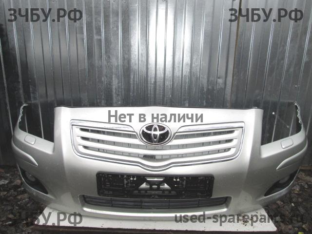 Toyota Avensis 2 Бампер передний