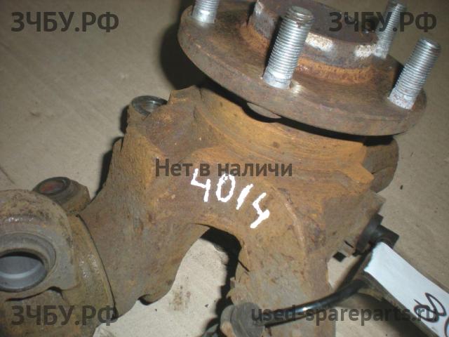 Nissan Primera P12 Кулак поворотный передний правый (со ступицей)