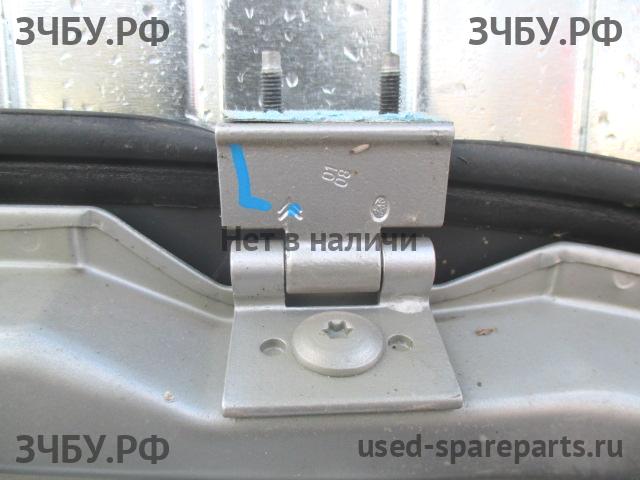 Citroen C5 (1) Петля двери багажника