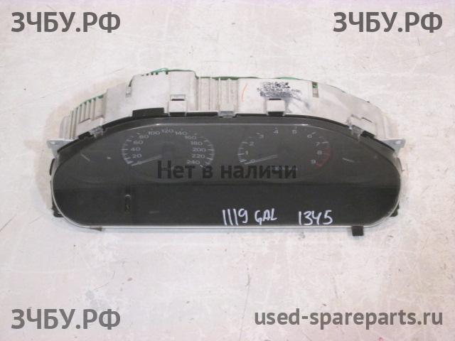Mitsubishi Galant 7 (E5) Панель приборов