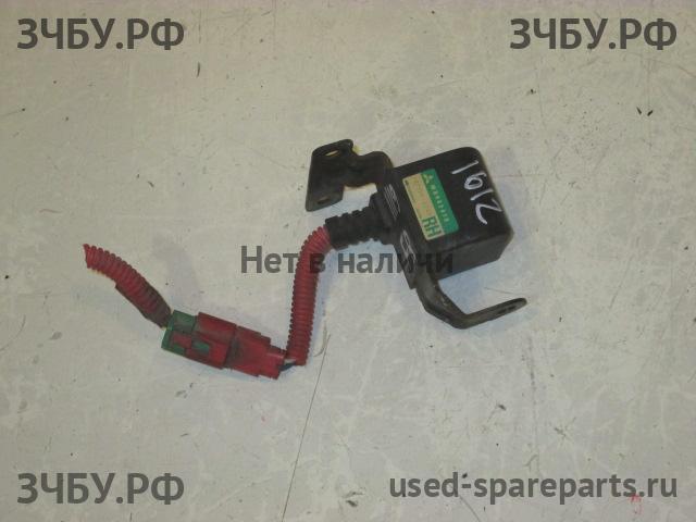 Mitsubishi Galant 7 (E5) Датчик удара AIR BAG (SRS)