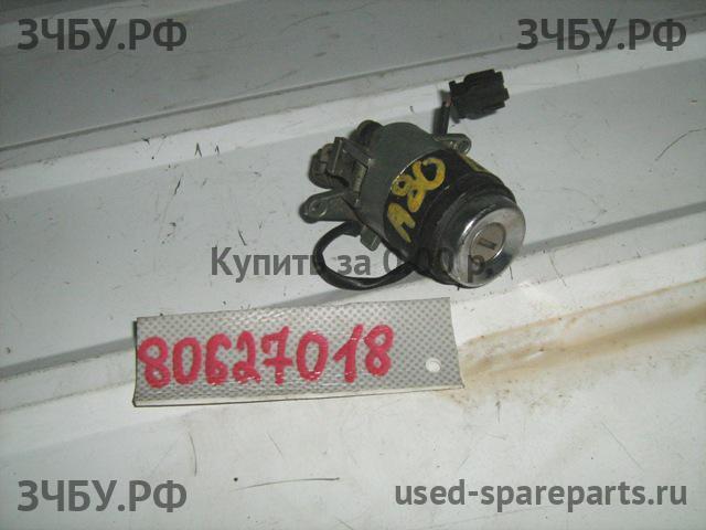 Audi 80/90 [B4] Замок багажника