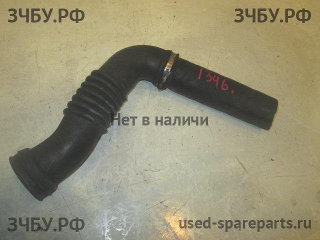Mitsubishi L200 (3)[K6;K7] Патрубок воздушного фильтра