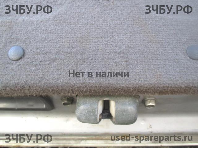 Subaru Legacy 2 (B11) Замок багажника