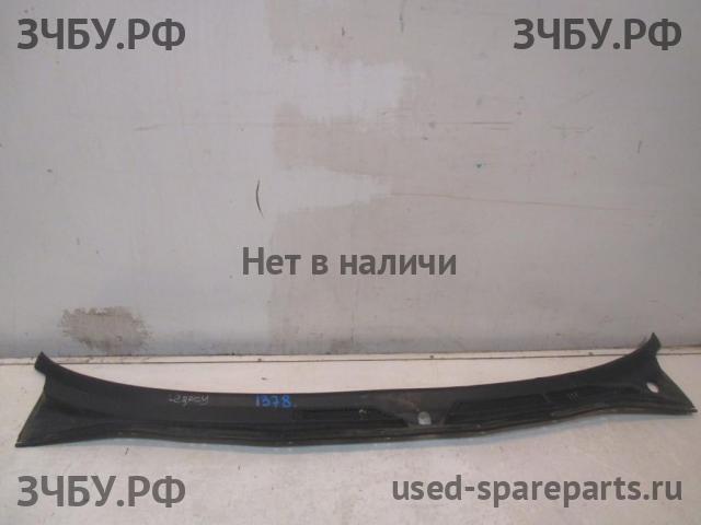Subaru Legacy 2 (B11) Решетка стеклоочистителя (Дефлектор водостока)