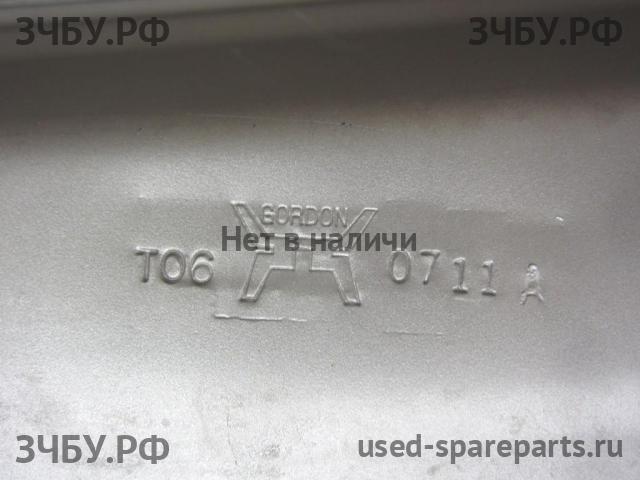 Mazda 3 [BK] Капот