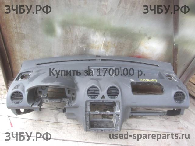 Volkswagen Caddy 3 Торпедо